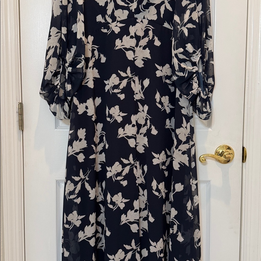Sachin & Babi Jenny Floral Gown Navy Venetia Petal Size 6 NWT - Picture 8 of 14